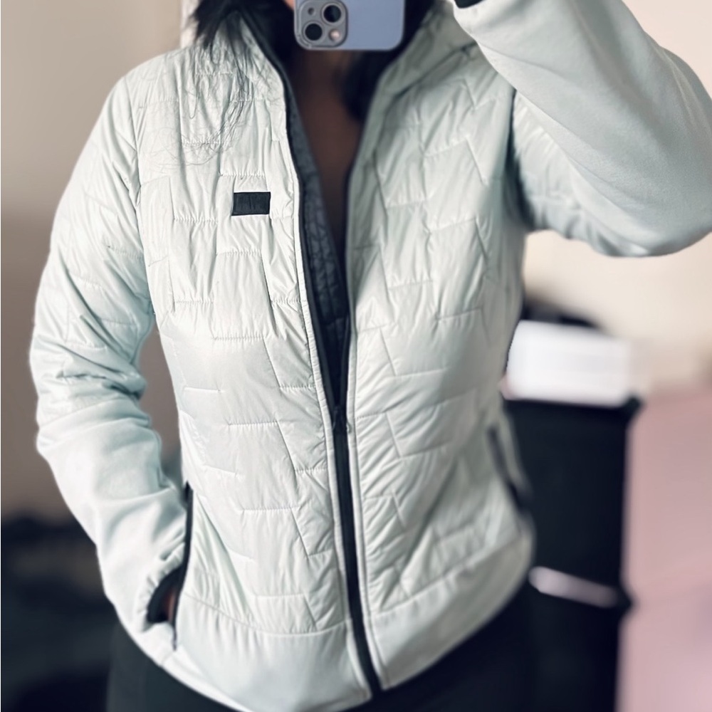 HELLY HANSEN PRIMALOFT Icy blue jacket